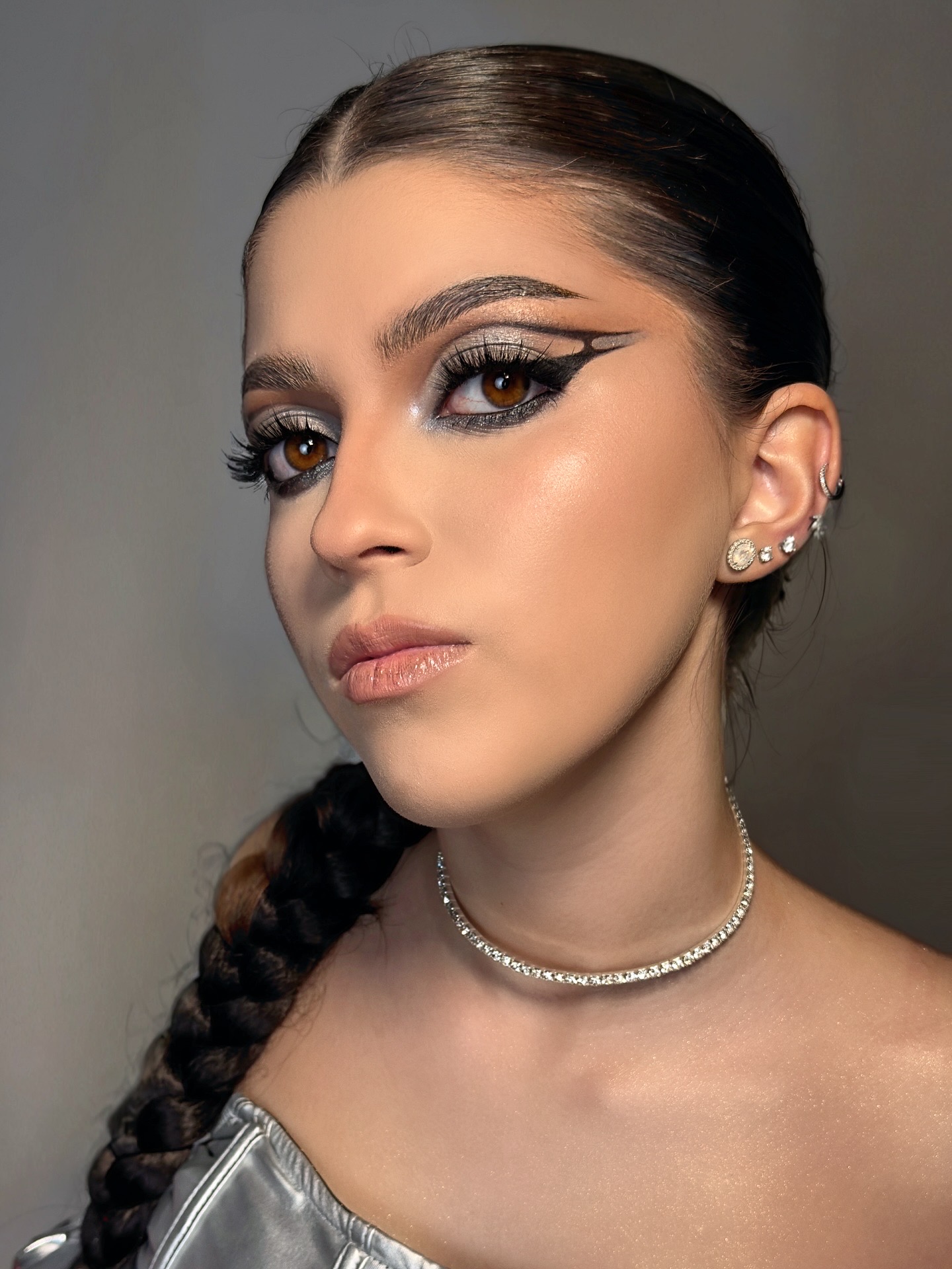 Glam byAnabela
